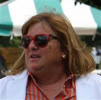 Trainer Mary Hartmann