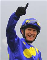 Piere winning the Cathay Pacific Hong Kong Sprint on J J The Jet Plane