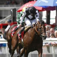 Formosina captures the Railway Stakes at the Curragh