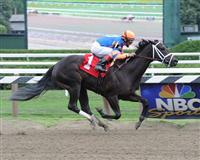 Stopshoppingmaria break maiden at Saratoga. 