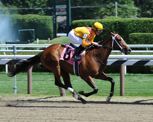 Teen Pauline breaks maiden at Saratoga. 